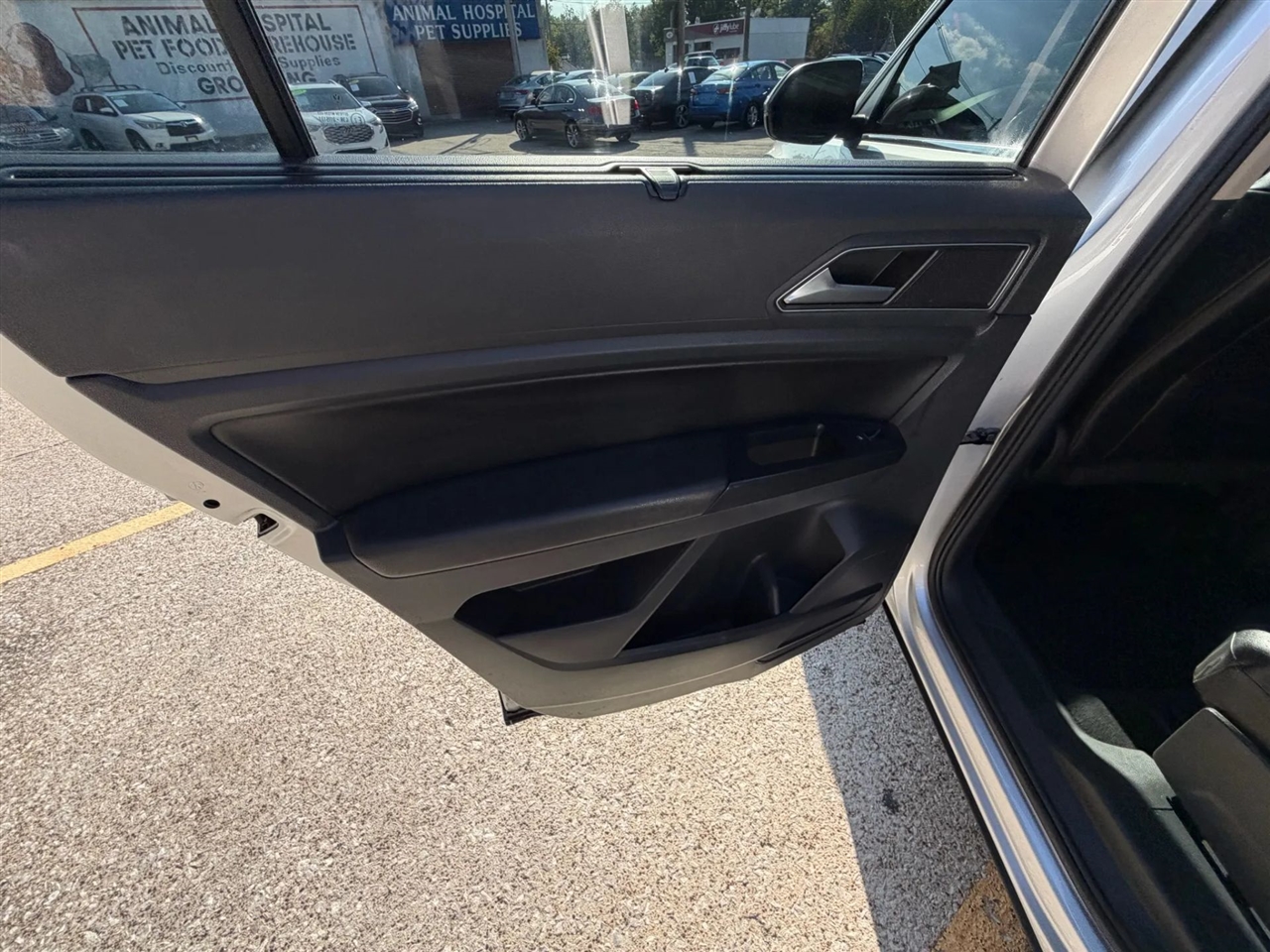 2018 Volkswagen Atlas V6 SEL photo 26