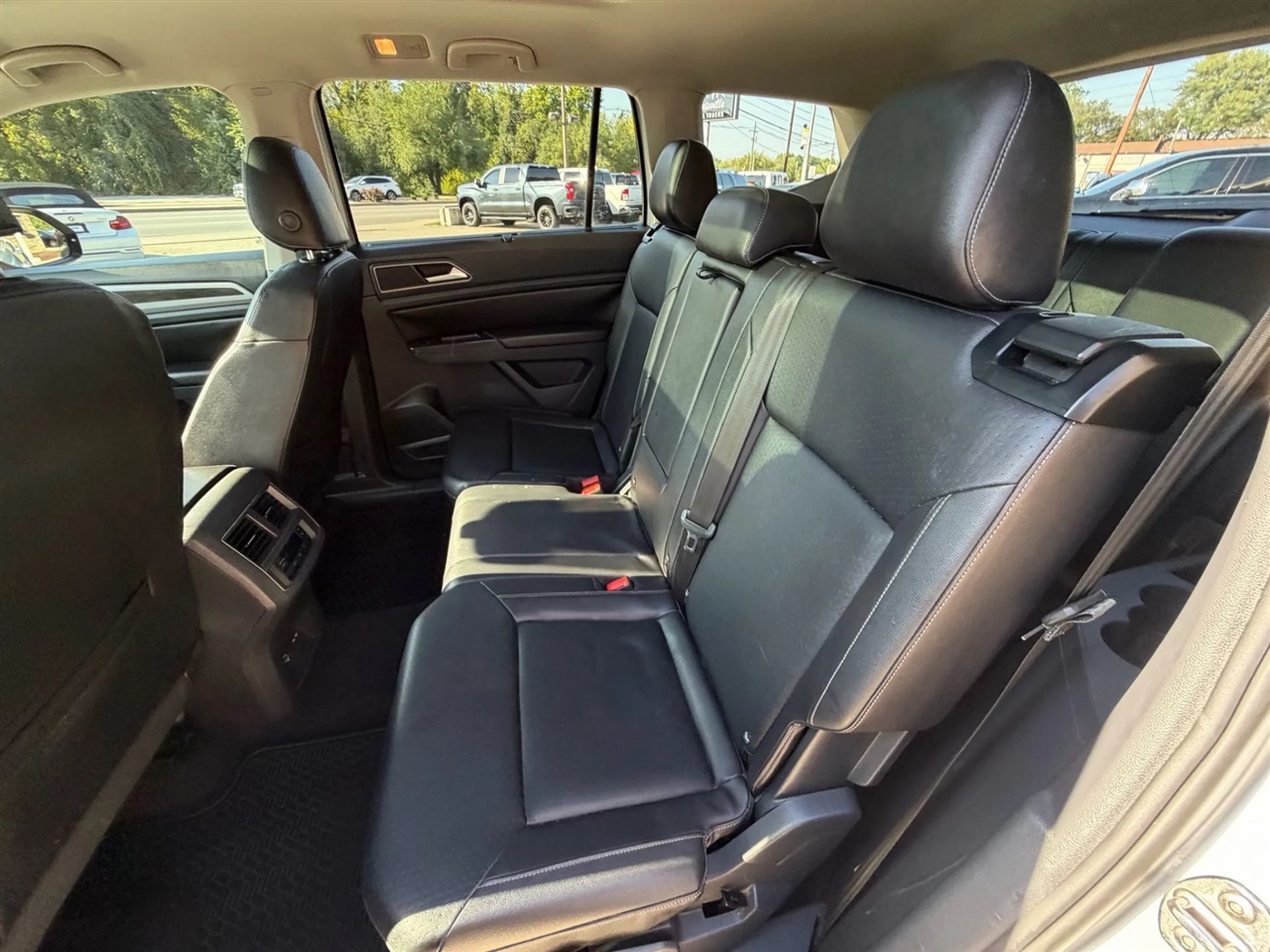 2018 Volkswagen Atlas V6 SEL photo 27