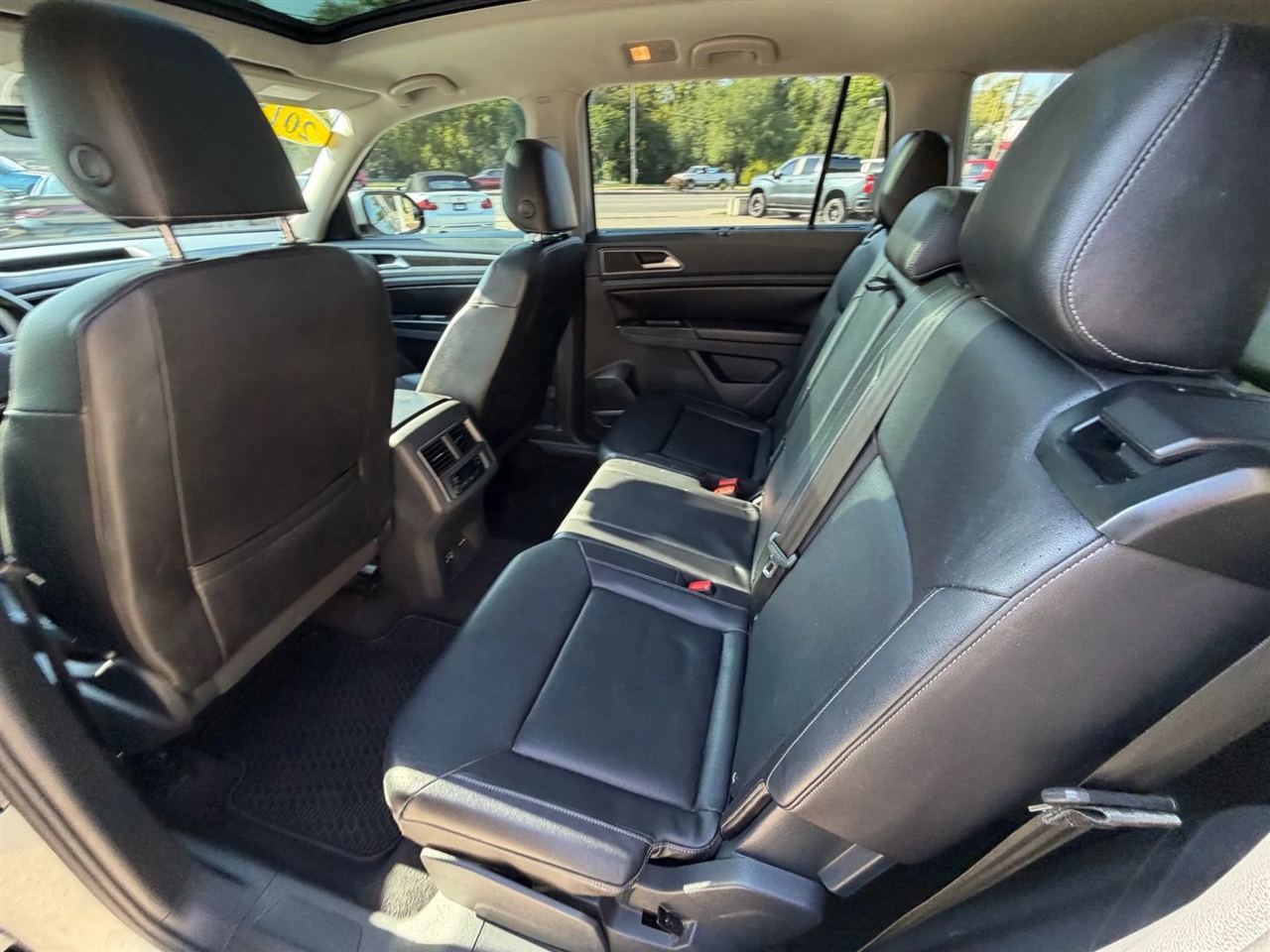 2018 Volkswagen Atlas V6 SEL photo 28