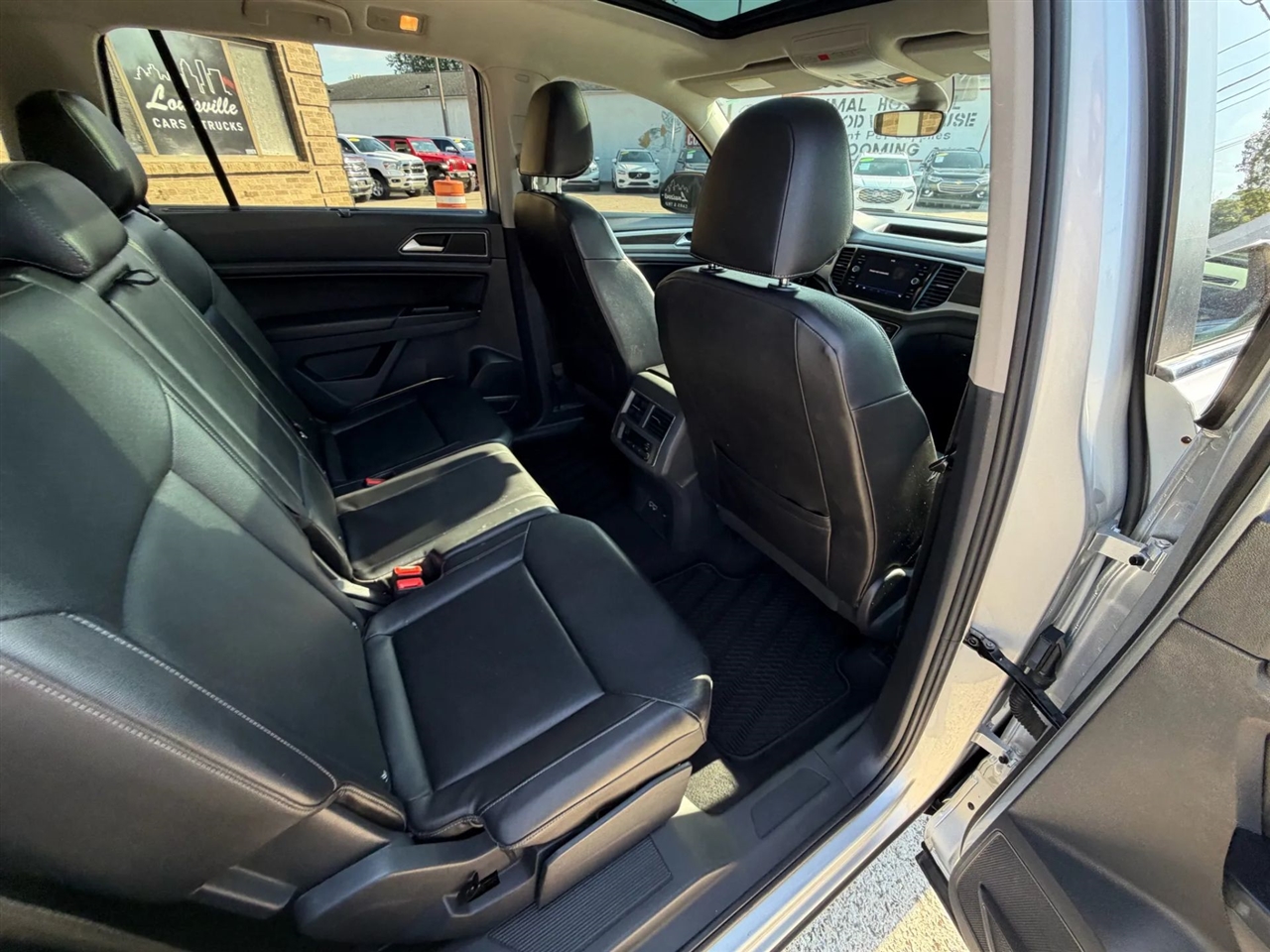 2018 Volkswagen Atlas V6 SEL photo 33