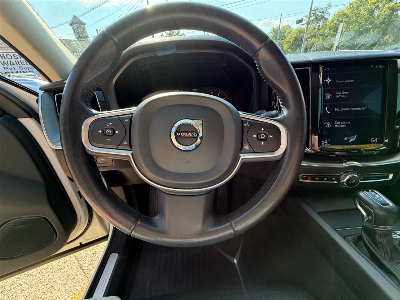 2018 Volvo XC60 T5 Momentum photo 22