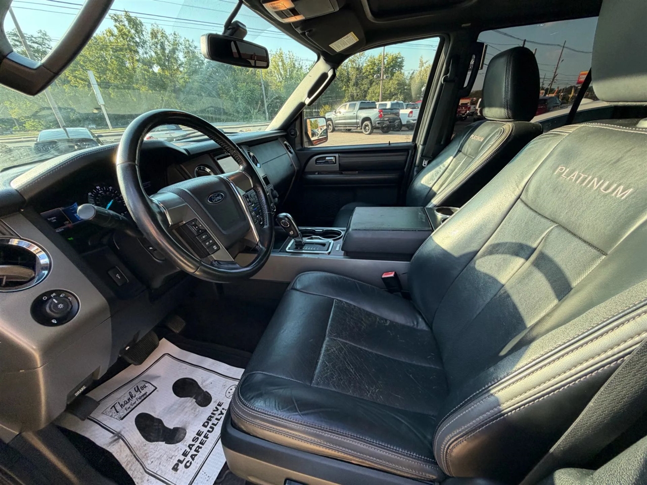 2015 Ford Expedition Platinum photo 10
