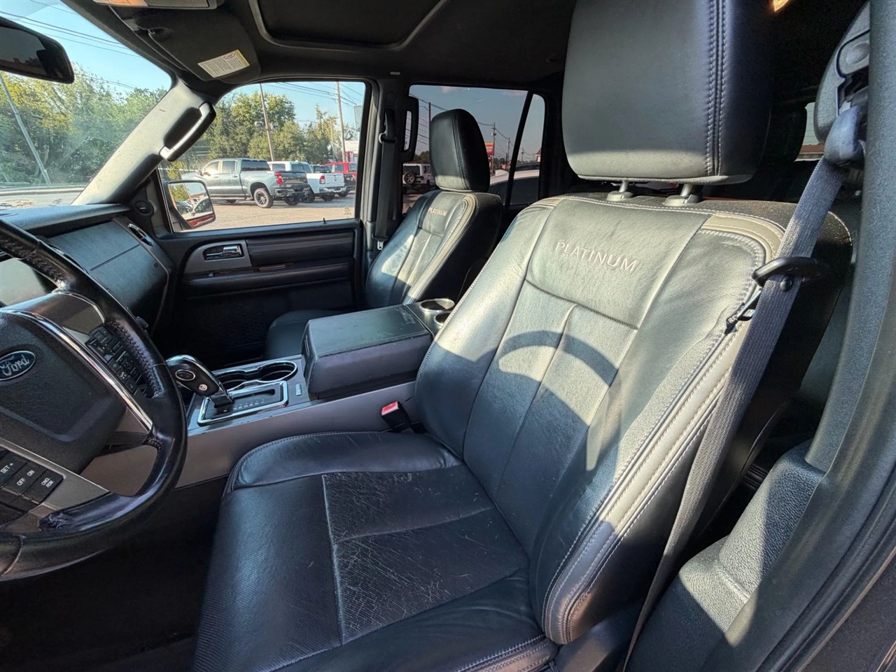 2015 Ford Expedition Platinum photo 11