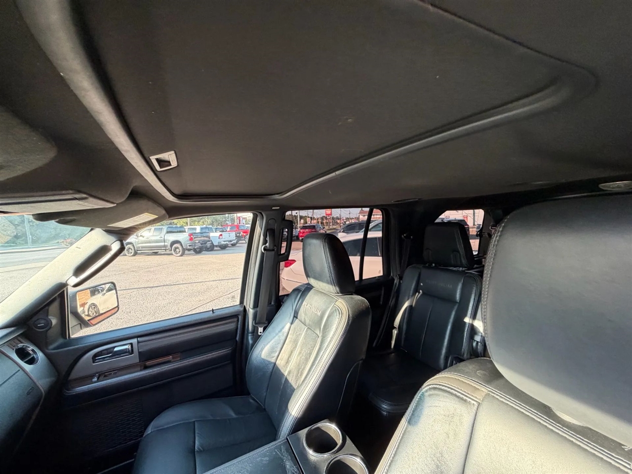 2015 Ford Expedition Platinum photo 18