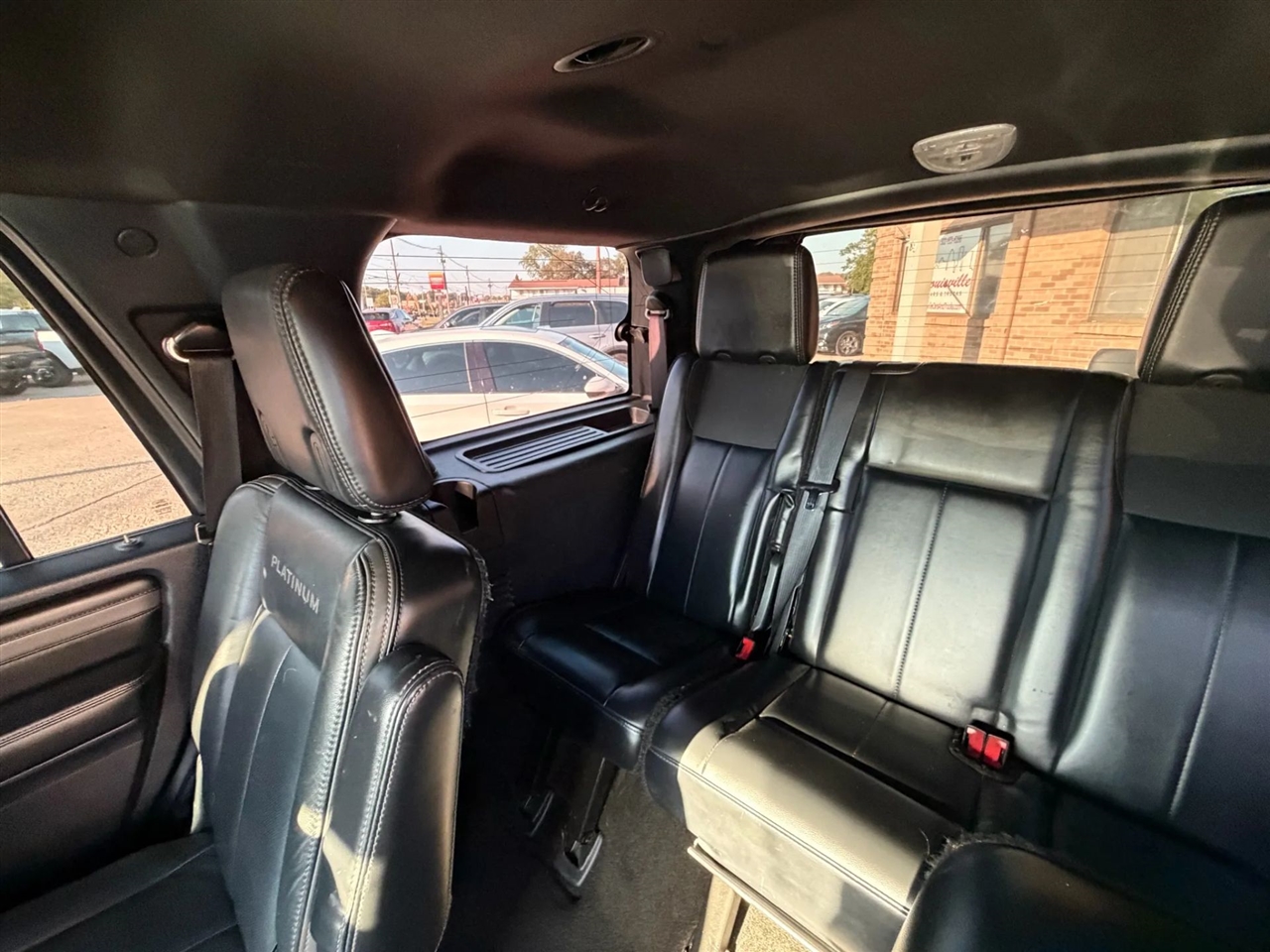 2015 Ford Expedition Platinum photo 25