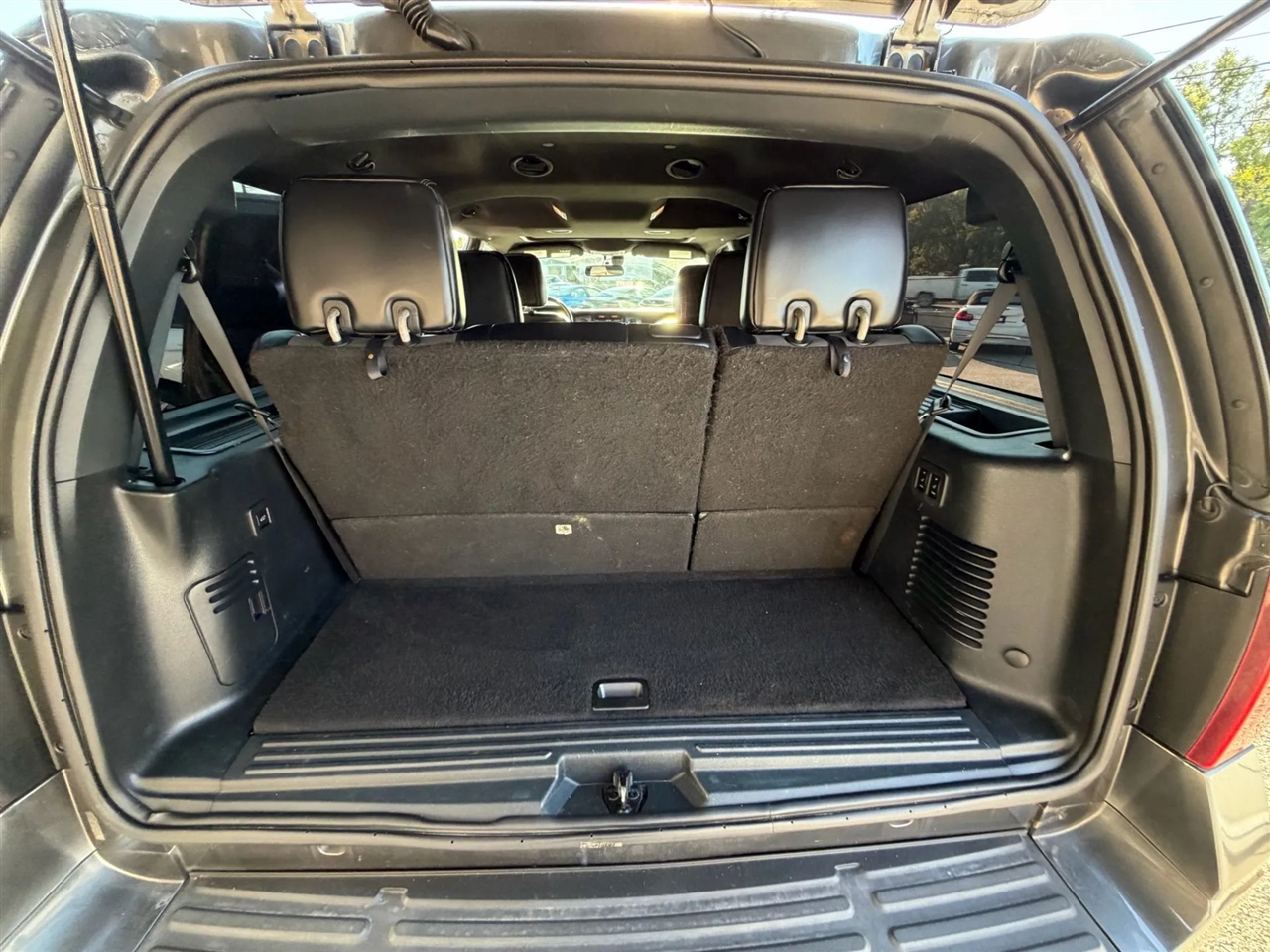 2015 Ford Expedition Platinum photo 26