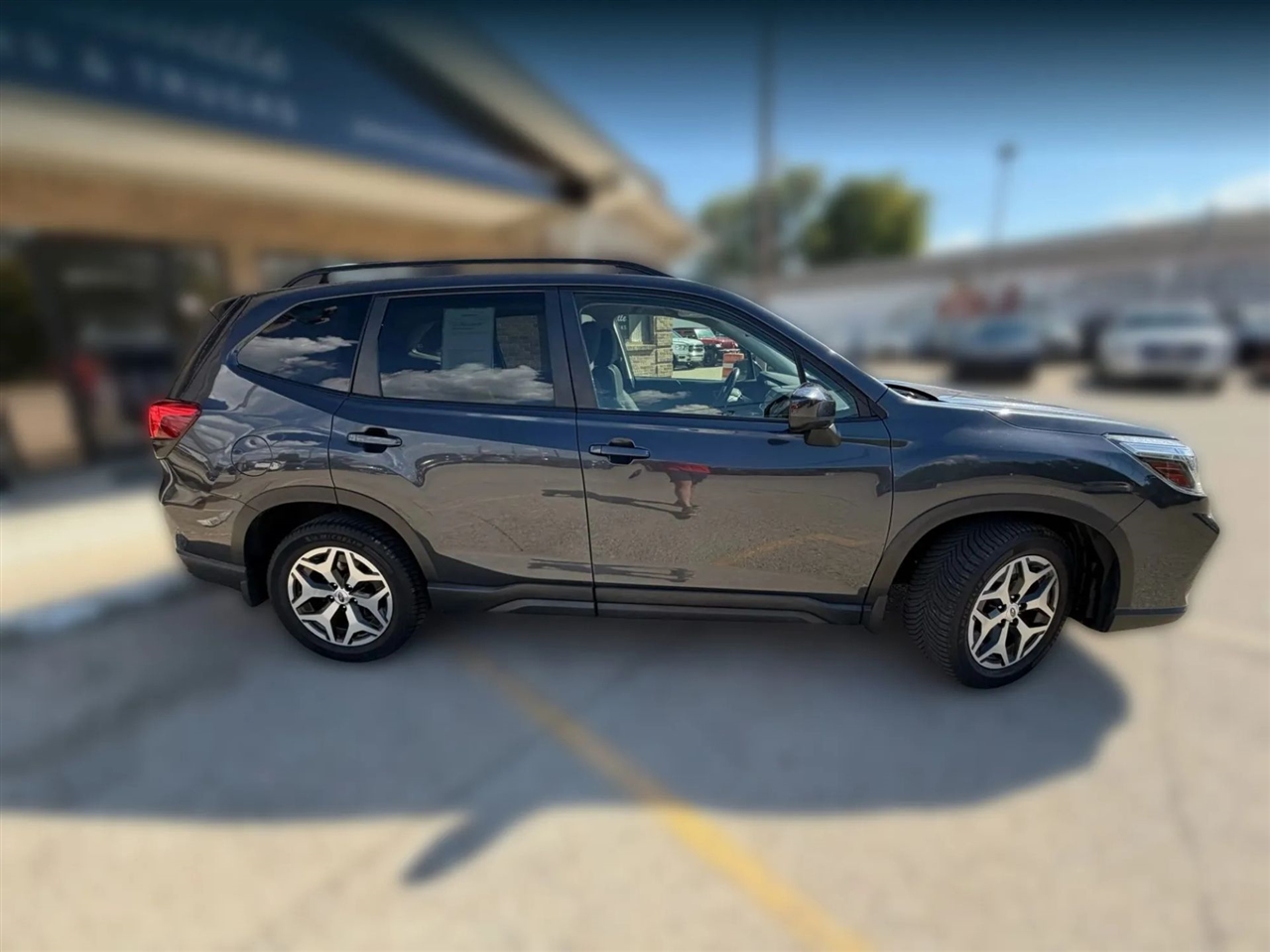 2019 Subaru Forester 2.5i Premium photo 4