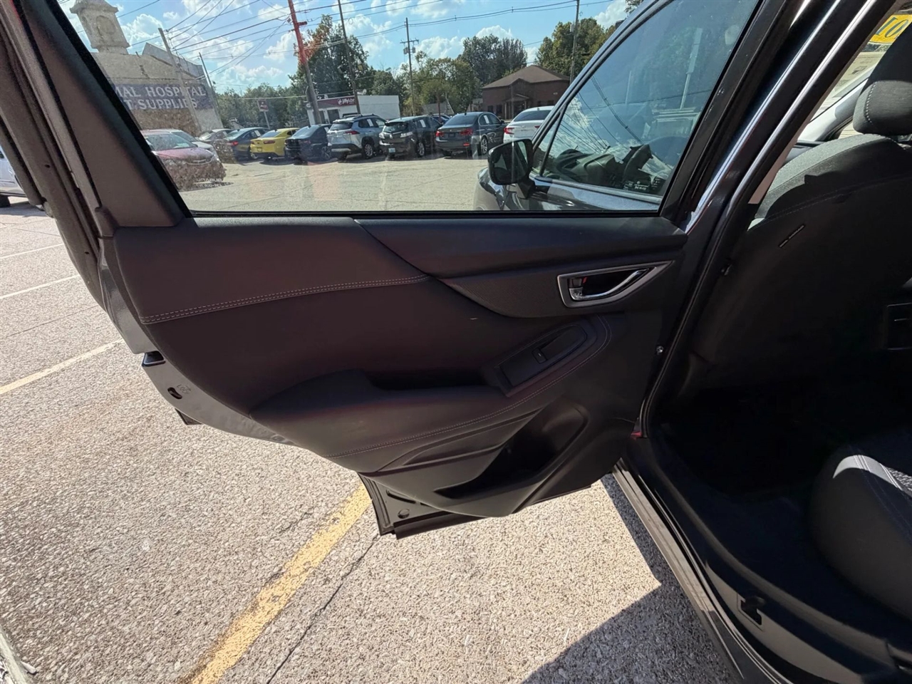 2019 Subaru Forester 2.5i Premium photo 22