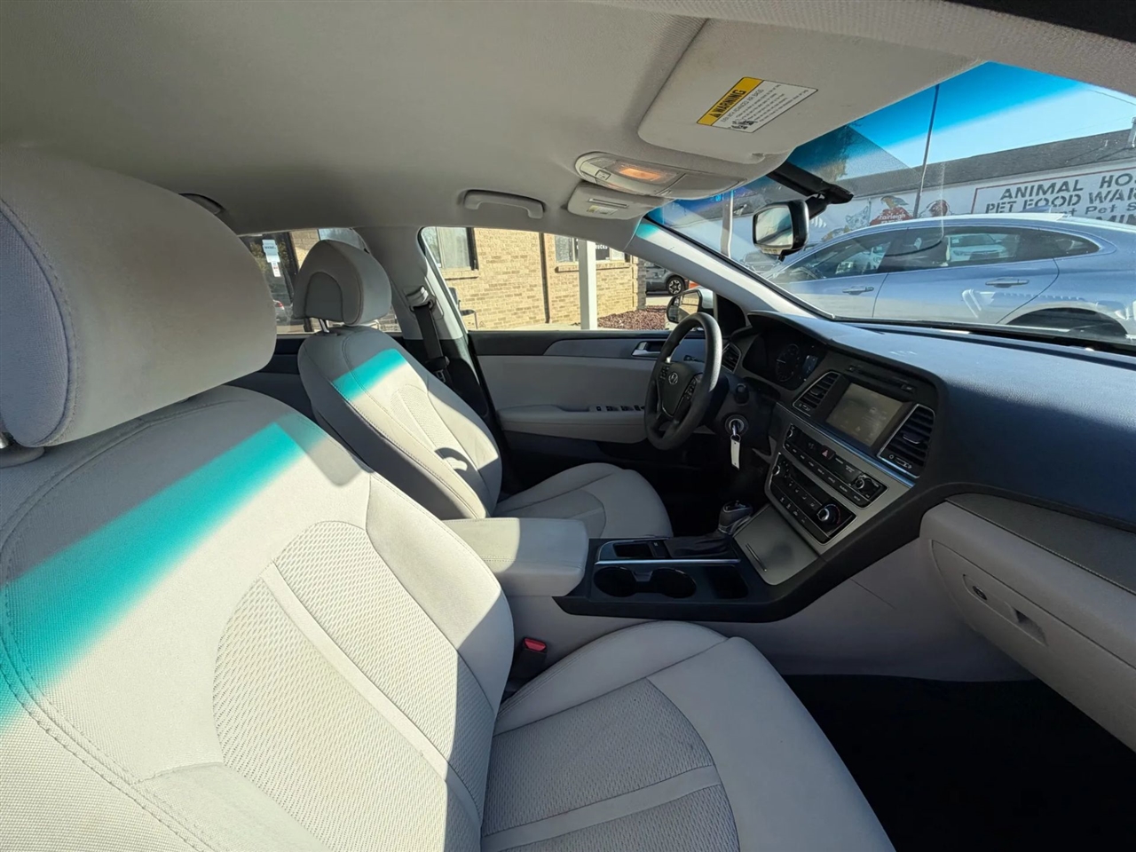 Hyundai Sonata 4dr Sdn 2.4L SE 2016 Hyundai Sonata 4dr Sdn 2.4L SE 2016