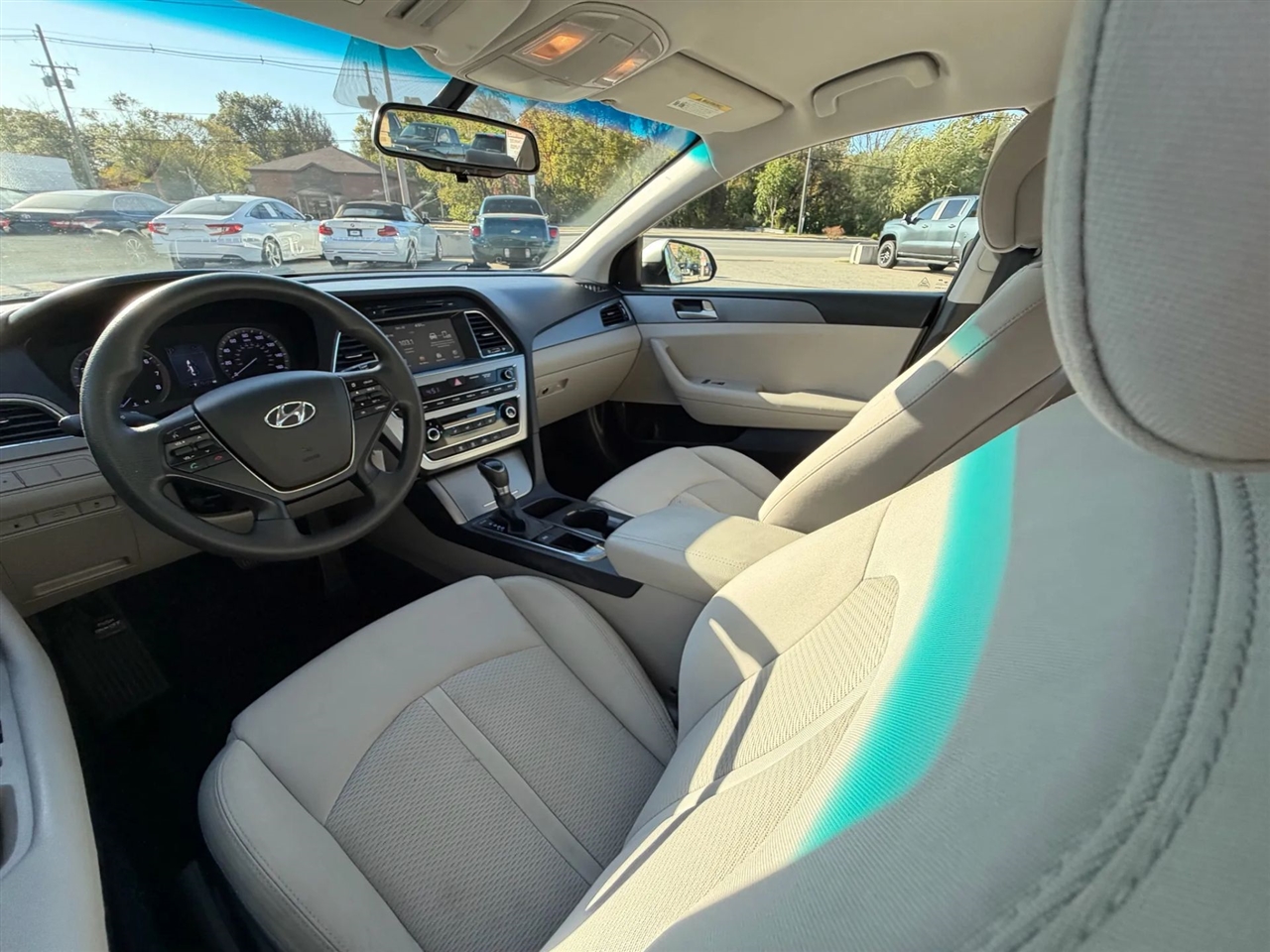 Hyundai Sonata 4dr Sdn 2.4L SE 2016 Hyundai Sonata 4dr Sdn 2.4L SE 2016