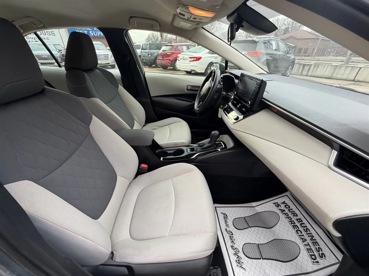 Toyota Corolla LE CVT (Natl) 2022