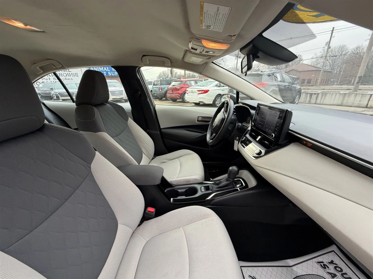 Toyota Corolla LE CVT (Natl) 2022