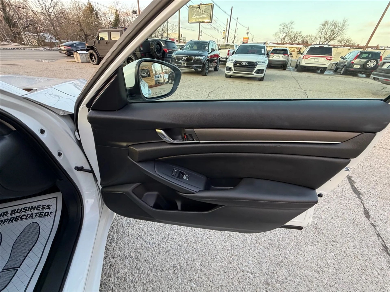 Honda Accord Sedan LX 1.5T CVT 2019