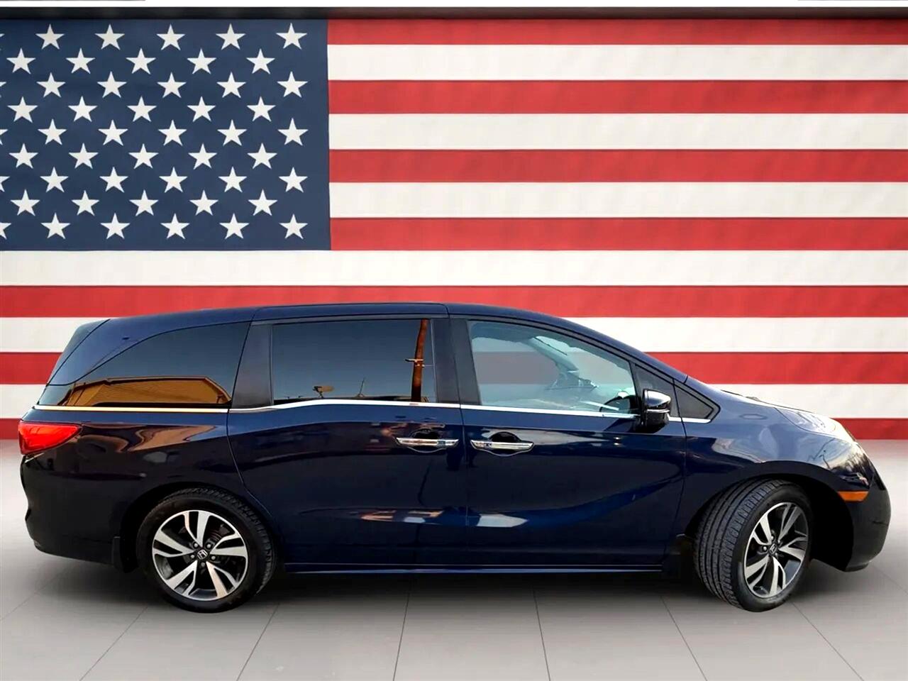 Honda Odyssey Touring Auto 2023