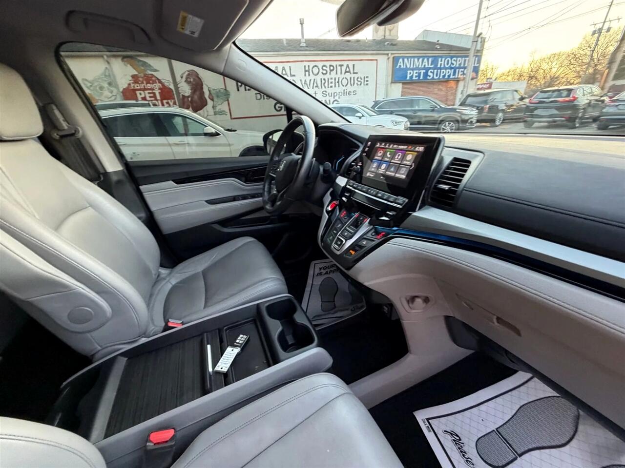 Honda Odyssey Touring Auto 2023