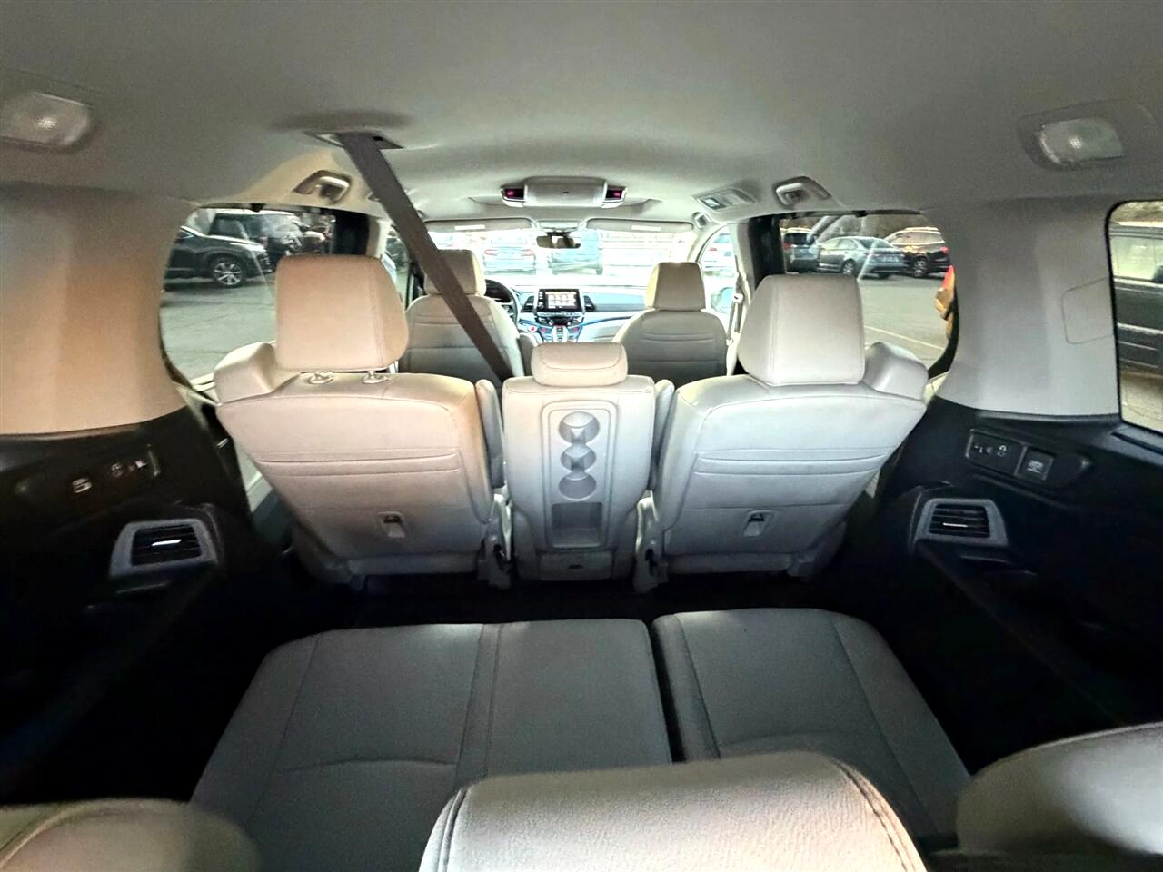 Honda Odyssey Touring Auto 2023