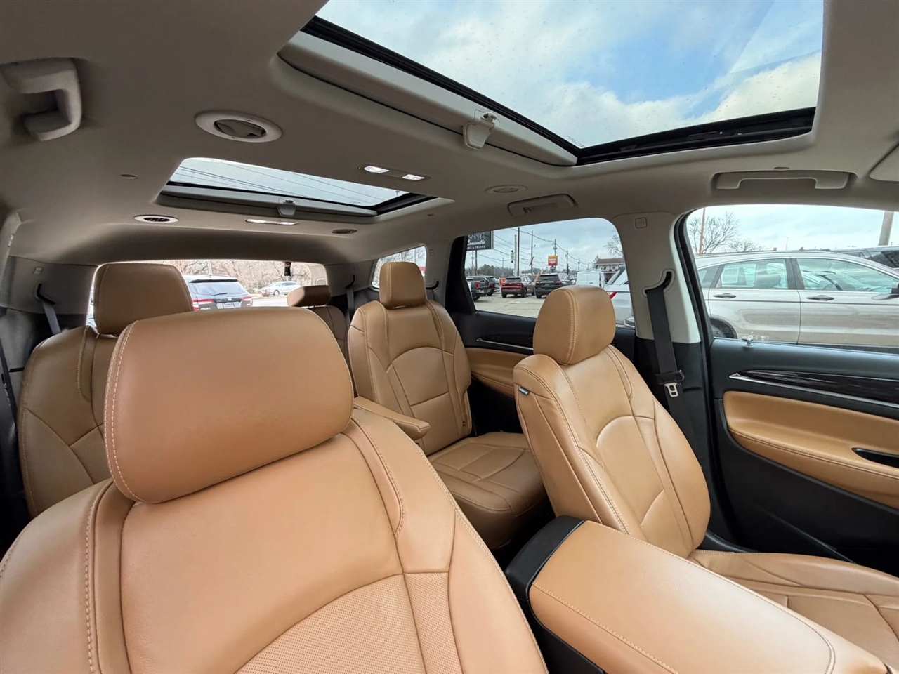 Buick Enclave FWD 4dr Premium 2018