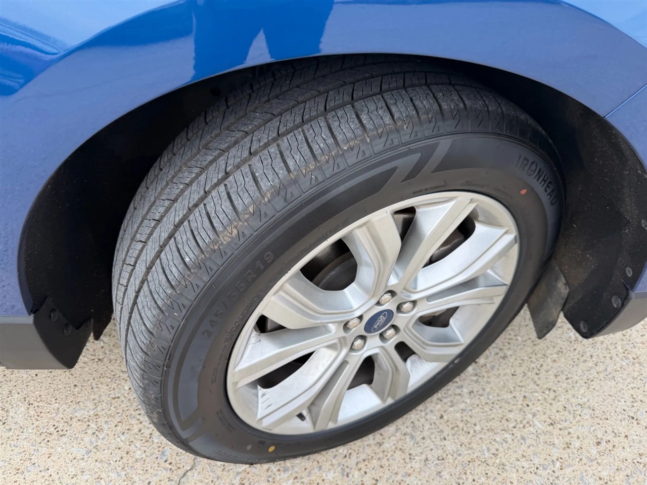 Ford Edge Titanium AWD 2021