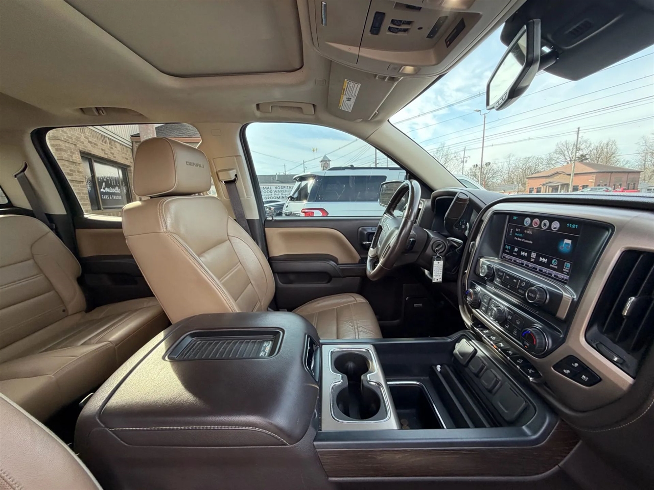 GMC Sierra 1500 4WD Crew Cab 143.5" Denali 2018