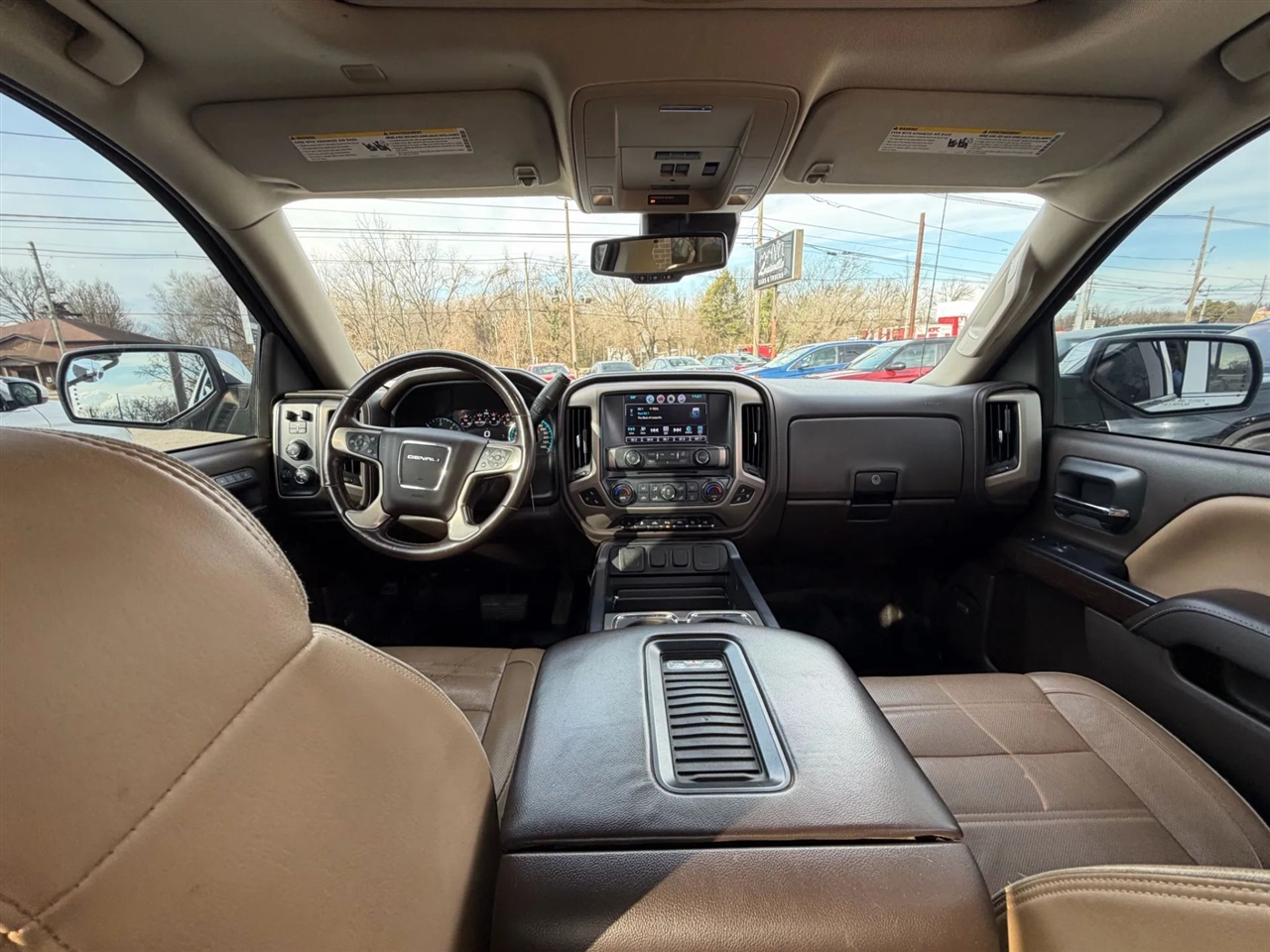 GMC Sierra 1500 4WD Crew Cab 143.5" Denali 2018