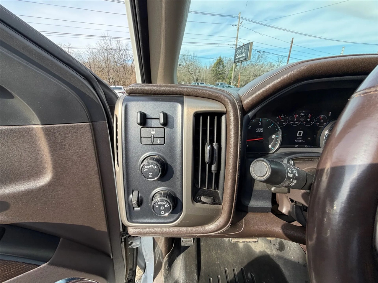 GMC Sierra 1500 4WD Crew Cab 143.5" Denali 2018