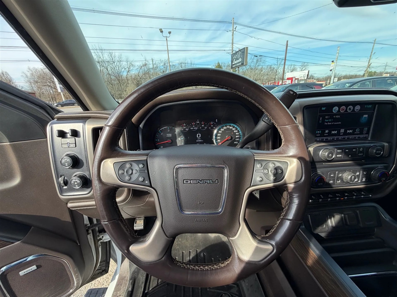 GMC Sierra 1500 4WD Crew Cab 143.5" Denali 2018