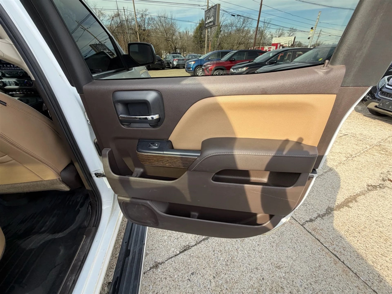 GMC Sierra 1500 4WD Crew Cab 143.5" Denali 2018