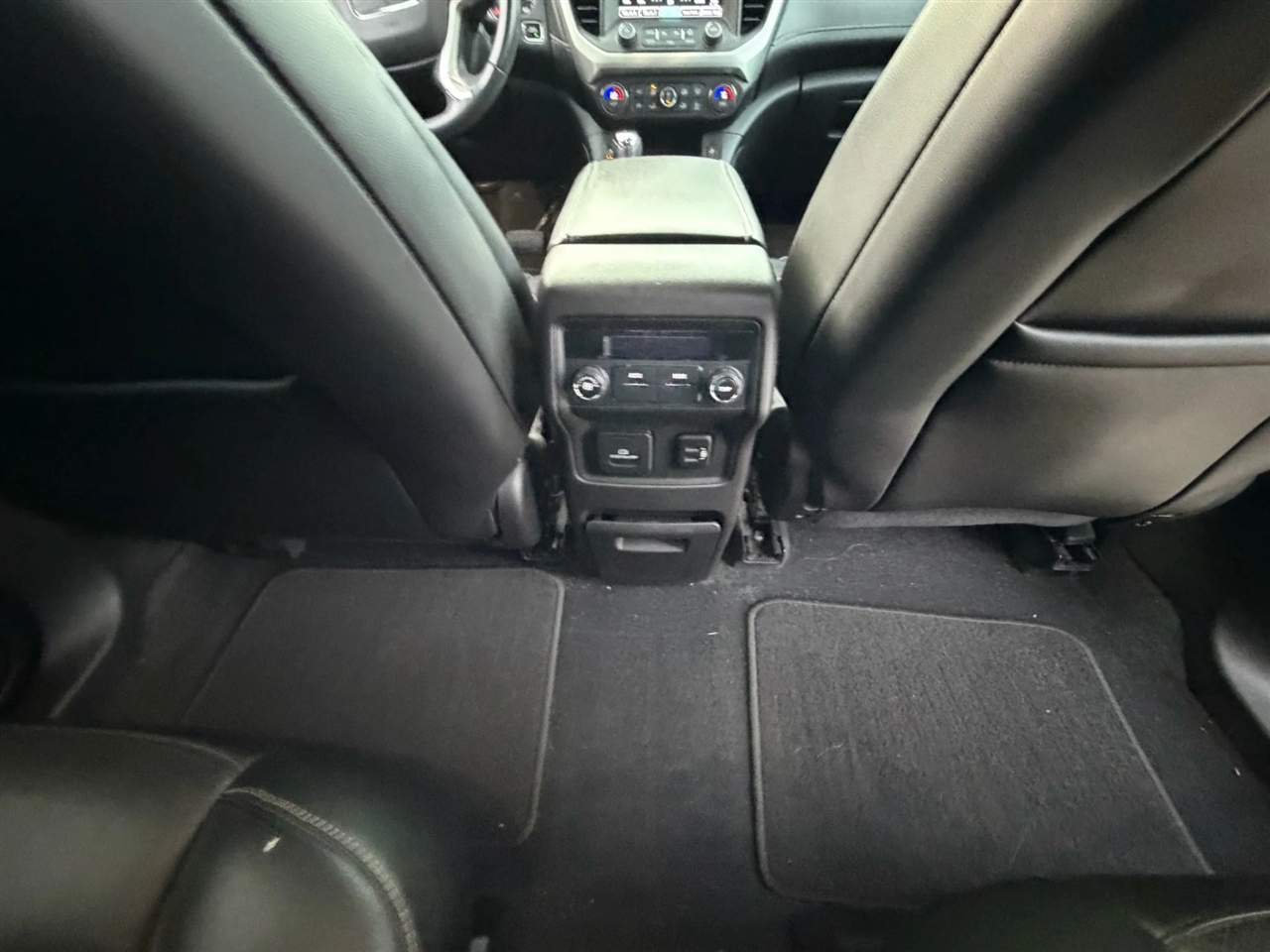 GMC Acadia FWD 4dr SLT w/SLT-1 2017