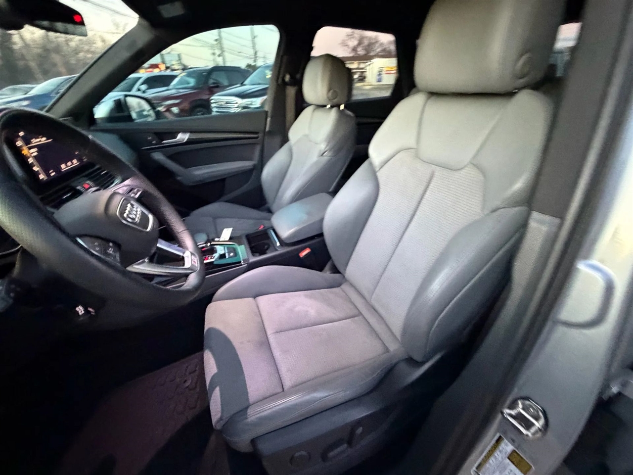 Audi SQ5 Premium Plus 3.0 TFSI quattro 2022