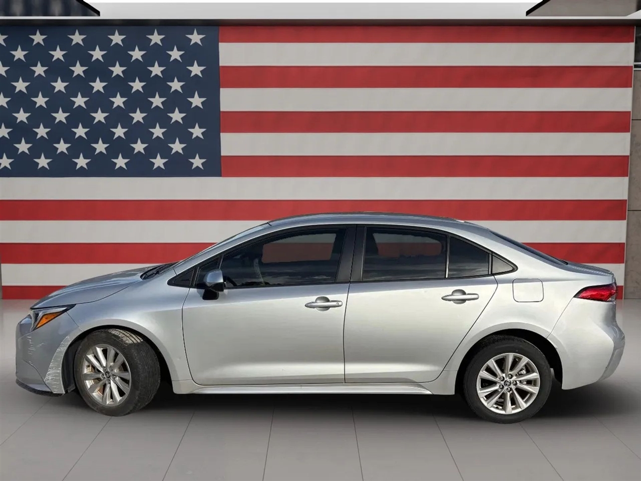Toyota Corolla Hybrid LE FWD (Natl) 2024