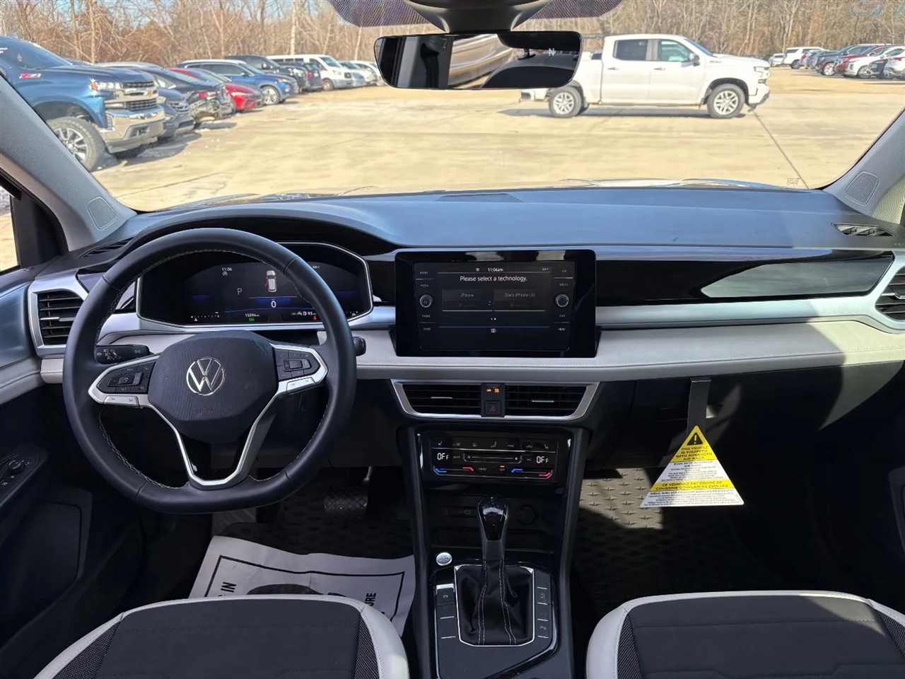 Volkswagen Taos SE FWD 2025