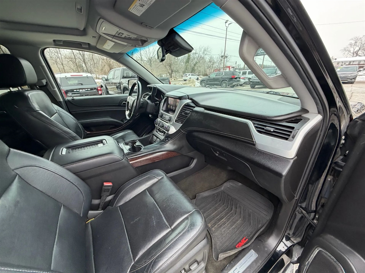 GMC Yukon 4WD 4dr SLT 2016