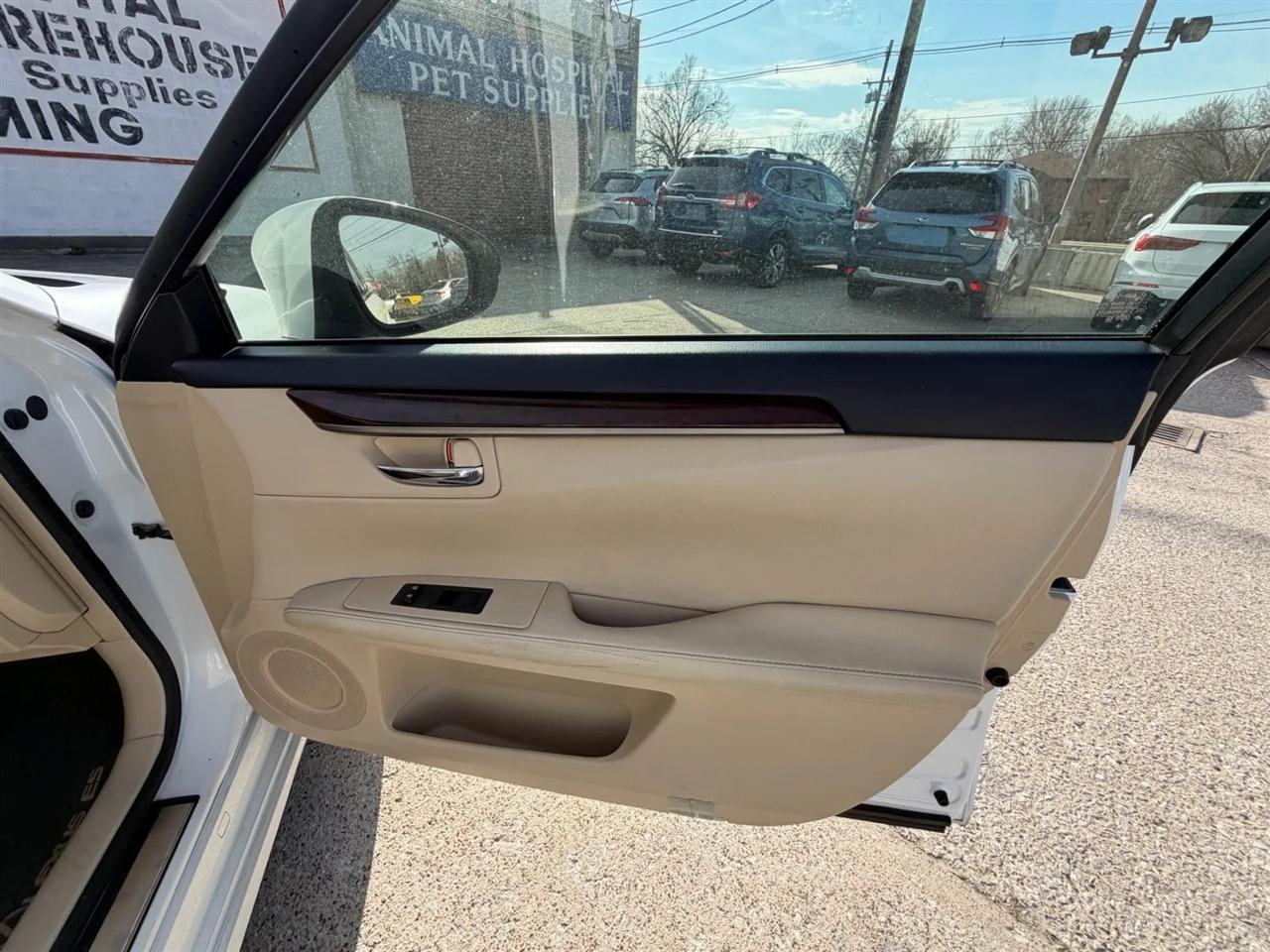 Lexus ES 350 4dr Sdn 2013