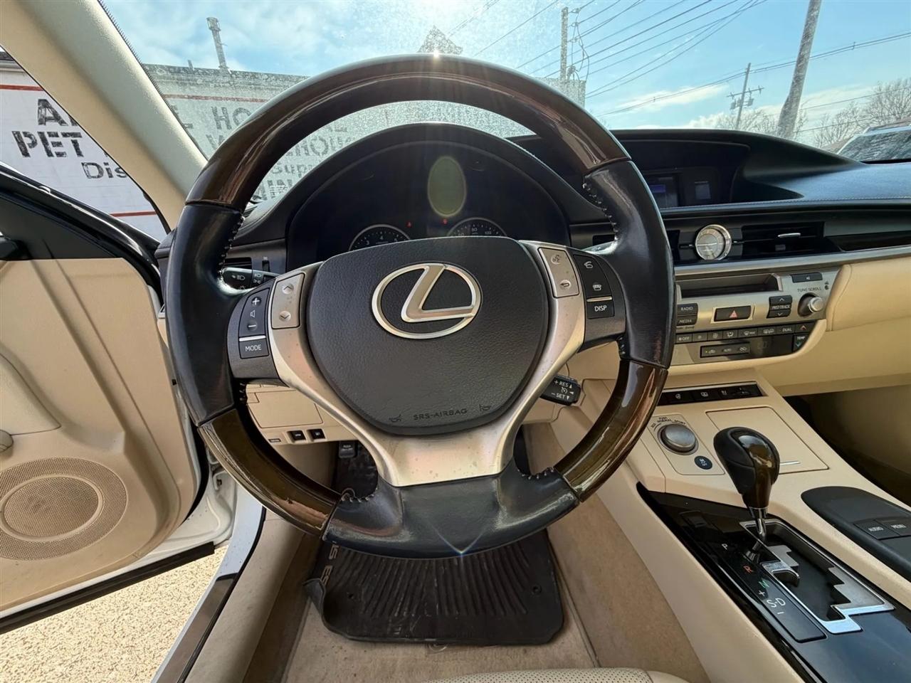 Lexus ES 350 4dr Sdn 2013