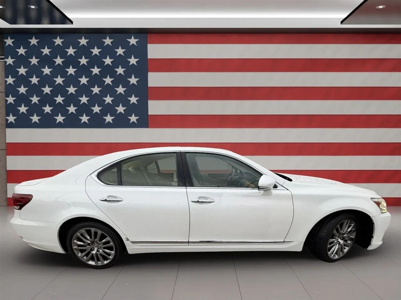 Lexus LS 460 4dr Sdn RWD 2014