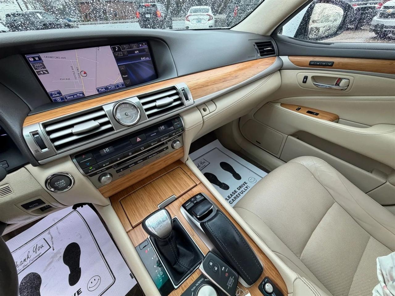 Lexus LS 460 4dr Sdn RWD 2014