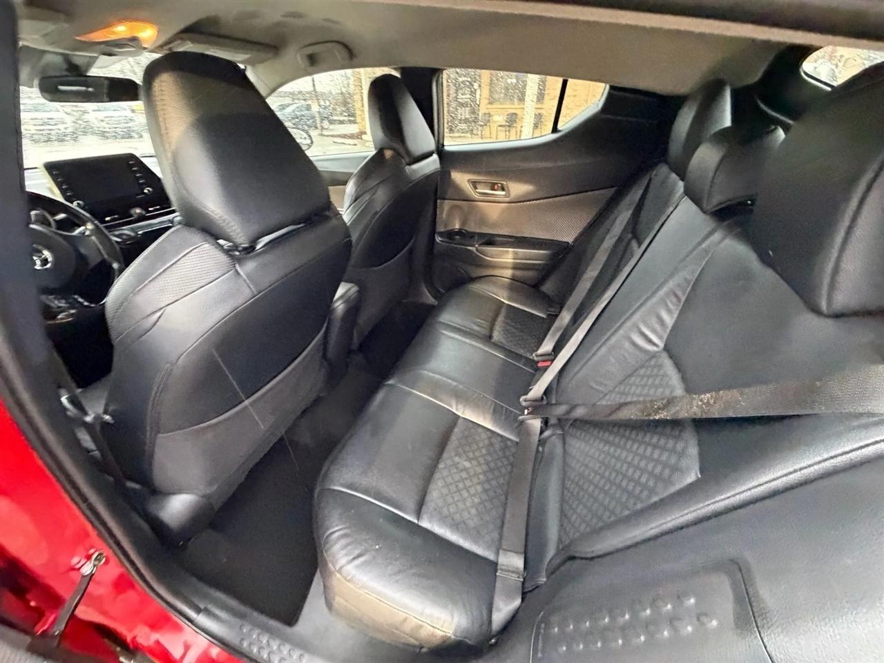 Toyota C-HR Nightshade FWD (Natl) 2021