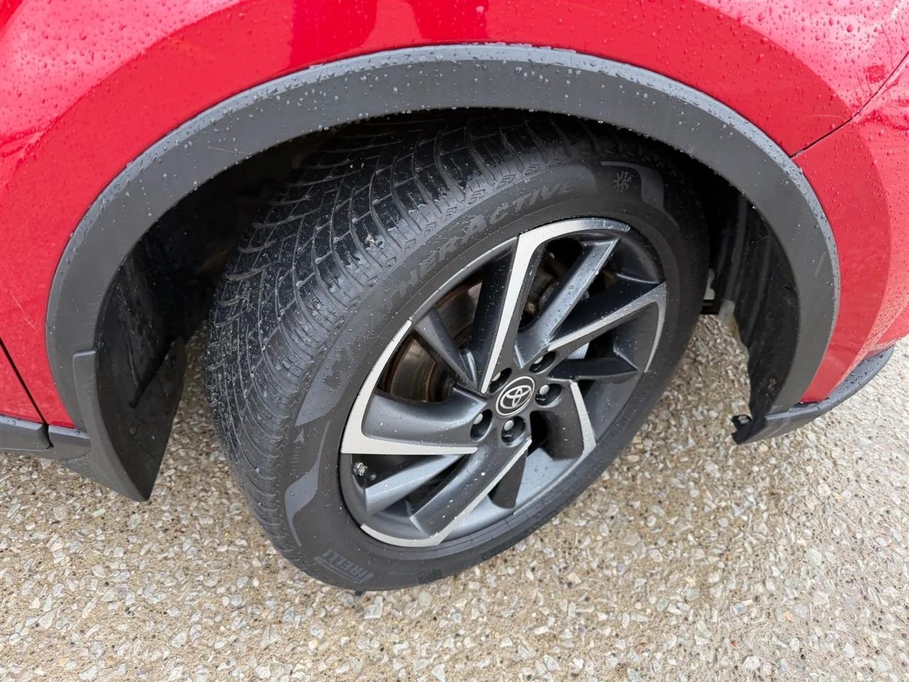 Toyota C-HR Nightshade FWD (Natl) 2021