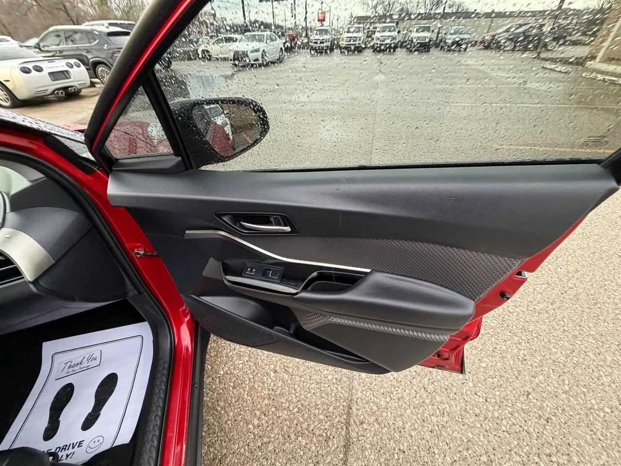 Toyota C-HR Nightshade FWD (Natl) 2021