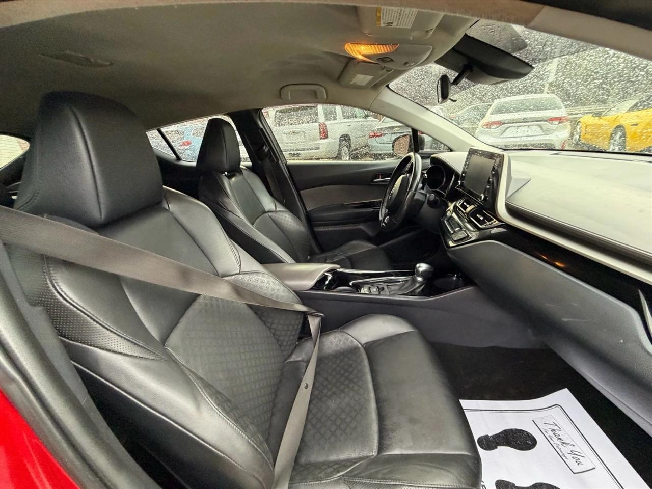 Toyota C-HR Nightshade FWD (Natl) 2021