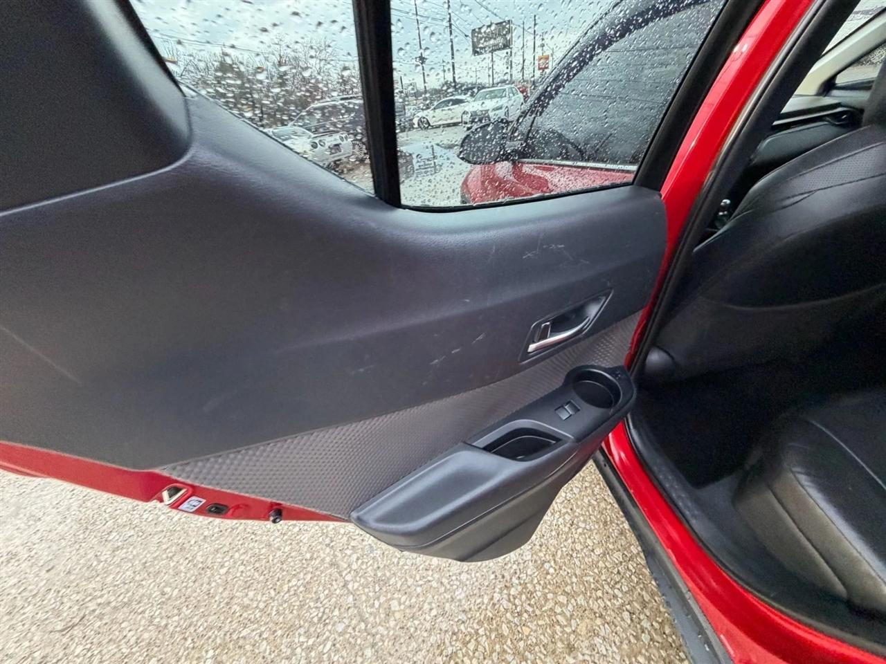 Toyota C-HR Nightshade FWD (Natl) 2021