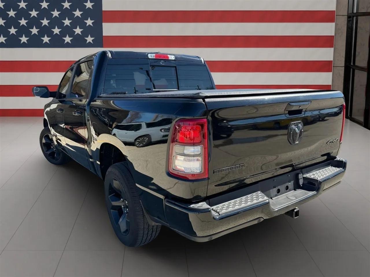 RAM 1500 Big Horn/Lone Star 4x4 Crew Cab 5'7" Box 2019