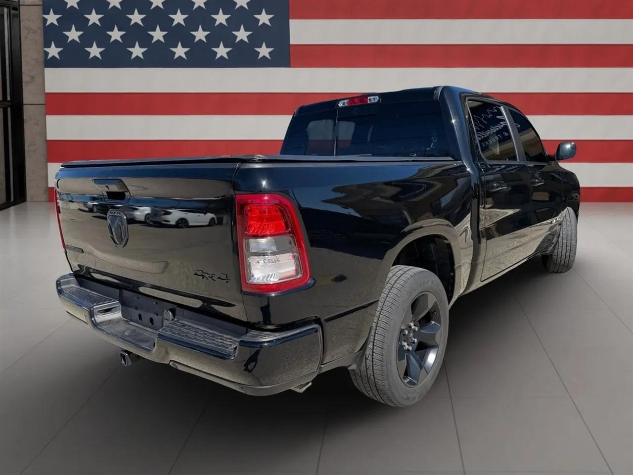 RAM 1500 Big Horn/Lone Star 4x4 Crew Cab 5'7" Box 2019