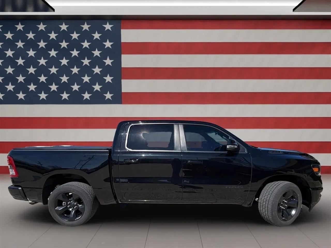 RAM 1500 Big Horn/Lone Star 4x4 Crew Cab 5'7" Box 2019