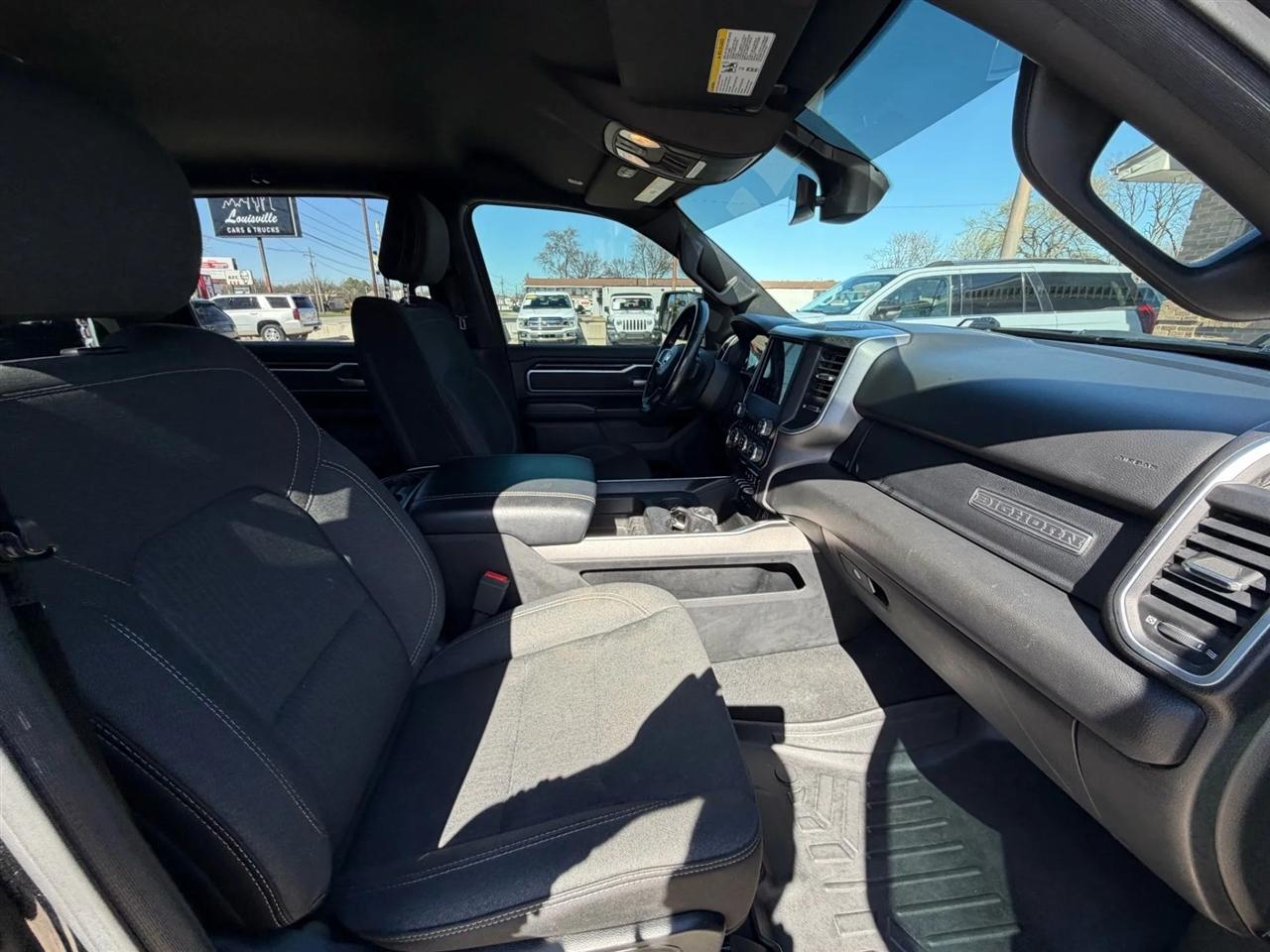 RAM 1500 Big Horn/Lone Star 4x4 Crew Cab 5'7" Box 2019