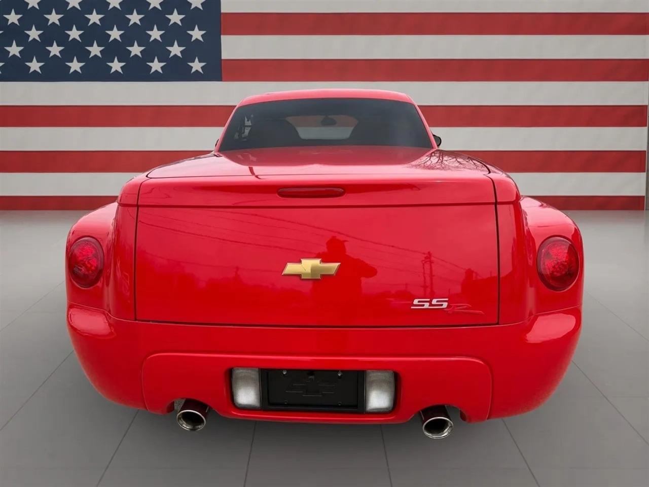 Chevrolet SSR Reg Cab 116.0" WB LS 2004