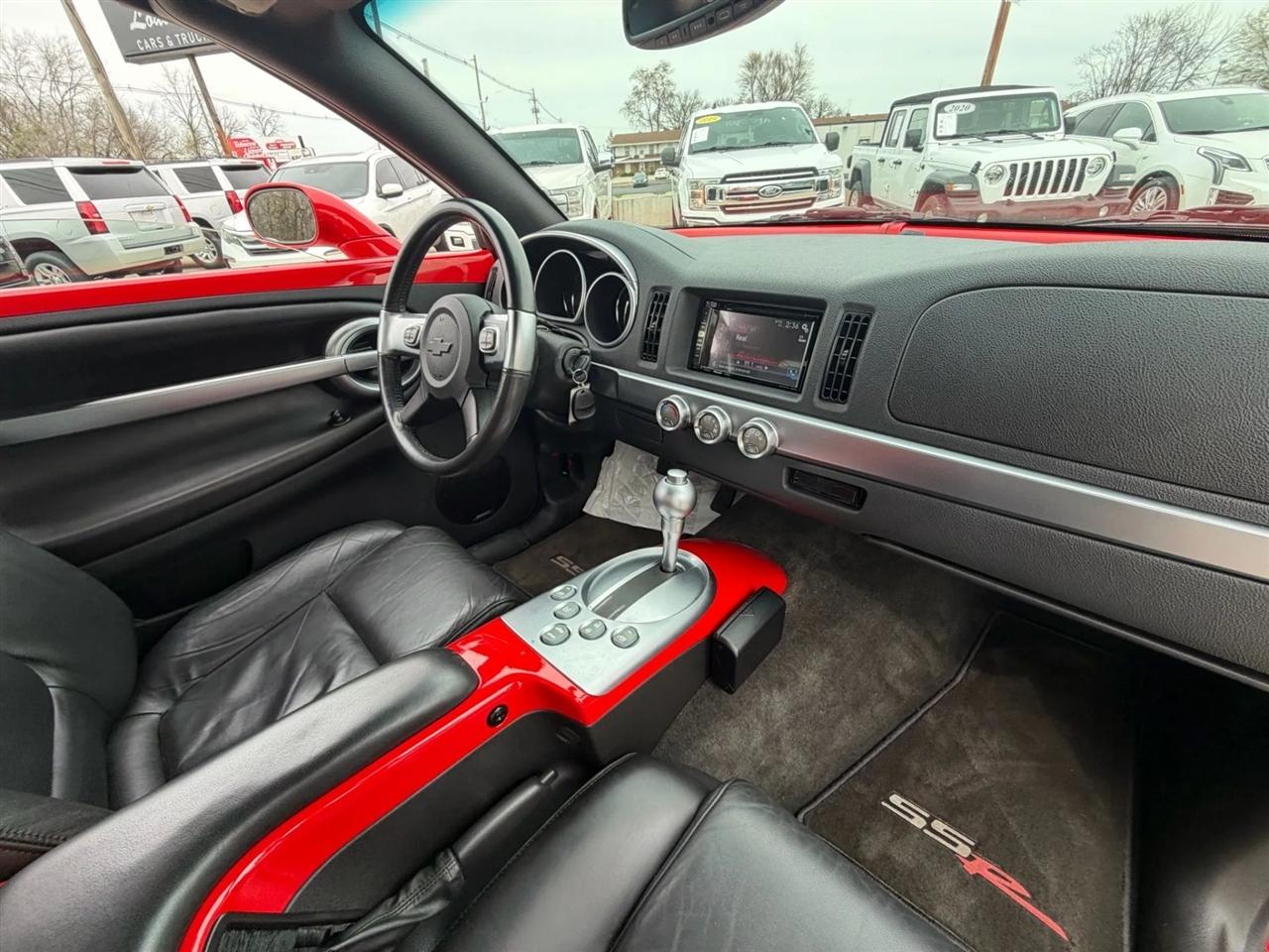 Chevrolet SSR Reg Cab 116.0" WB LS 2004