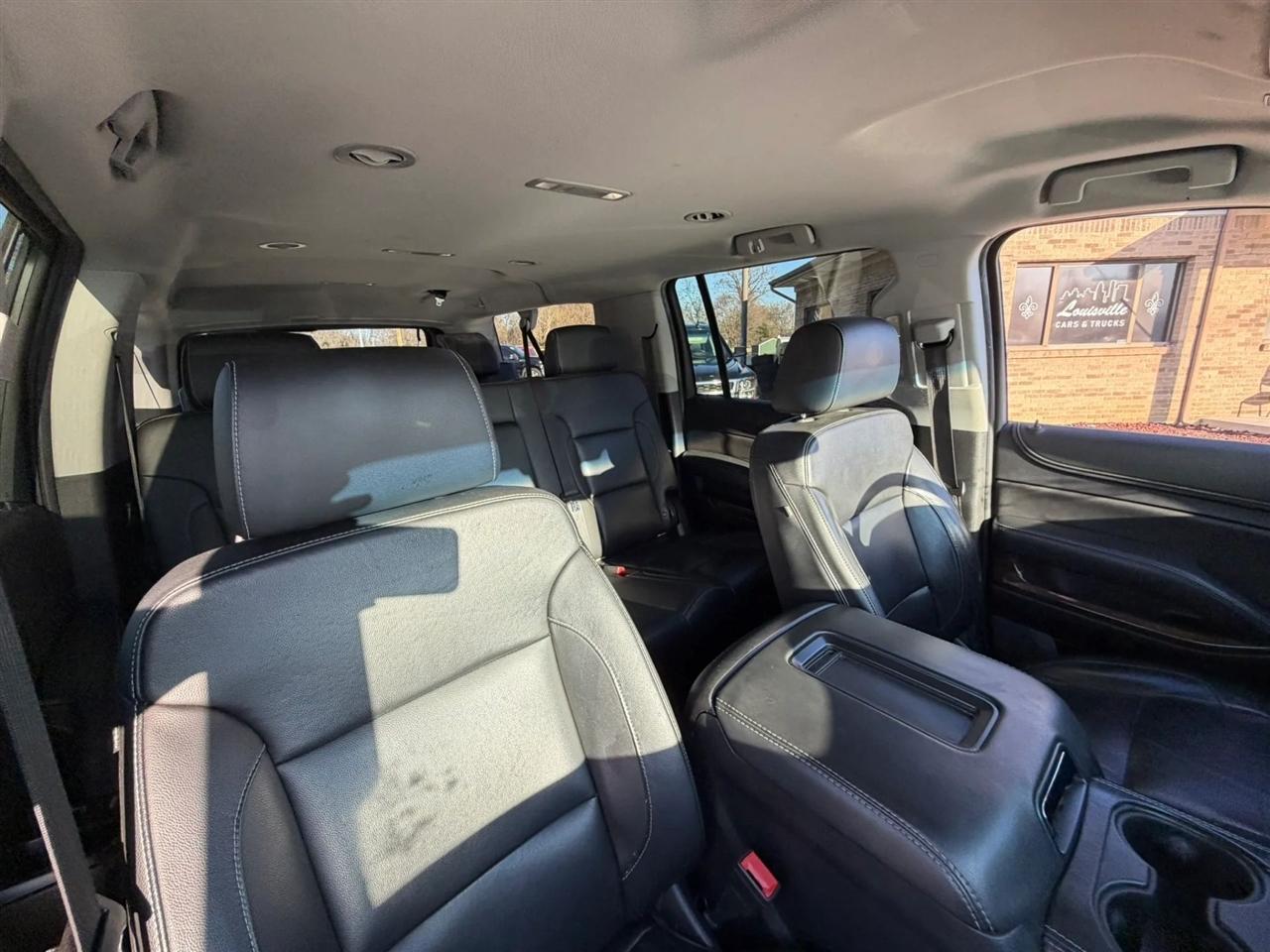Chevrolet Suburban 4WD 4dr 1500 LT 2019