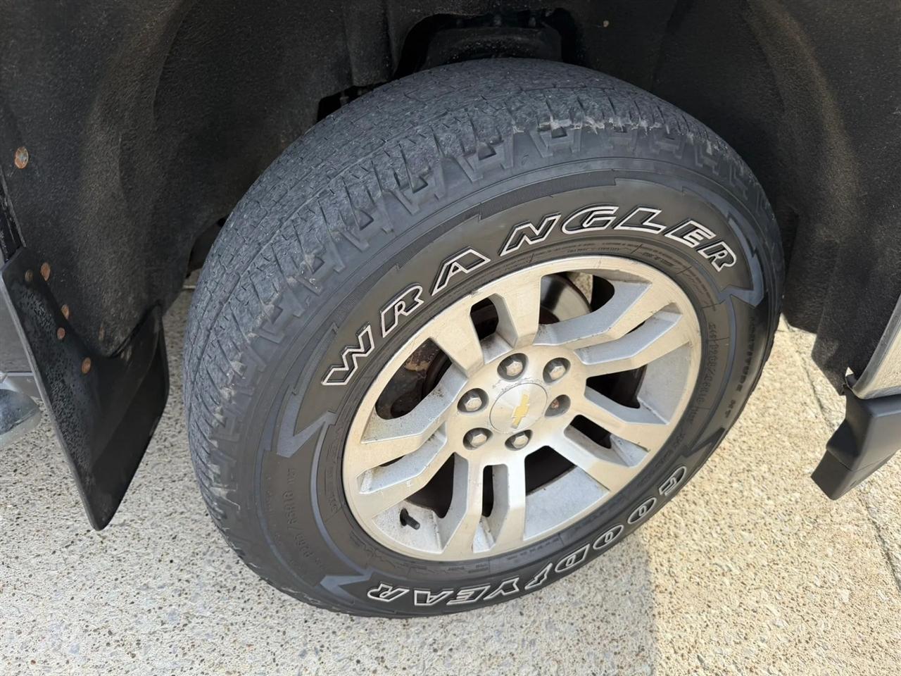 Chevrolet Silverado 1500 4WD Crew Cab 143.5" LT w/1LT 2017