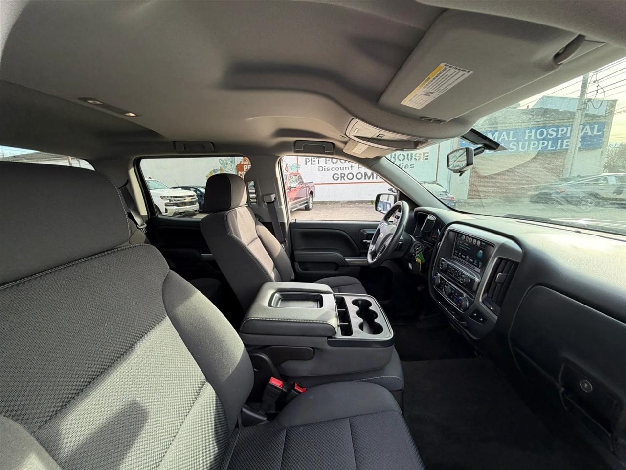 Chevrolet Silverado 1500 4WD Crew Cab 143.5" LT w/1LT 2017